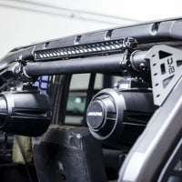 Suport difuzor/bară luminoasă DV8 Offroad 18- Jeep Wrangler JL cu 4 uși